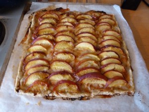 A summer of peaches and soft fruit (peches de vigne au vin doux)